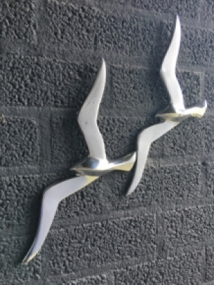 Pair of silhouette seagulls - like bird silhouette, aluminum.